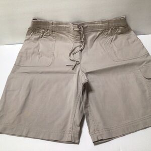 Karen Scott Women’s Size 14 Tan Cargo Shorts